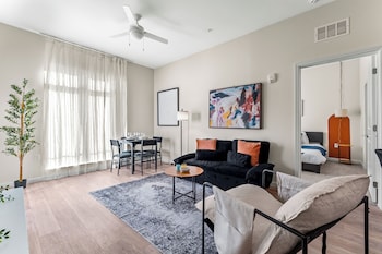 riviere 2br apartment pet friendly oasis sleeps 6 close to epic universe pool and gym