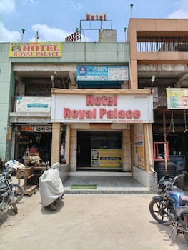 hotel royal palace