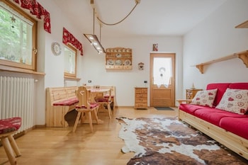 I Folli Di Alleghe Apartment - Parking,,3 star