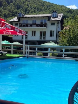 Hotel Neron I River View,,3 star