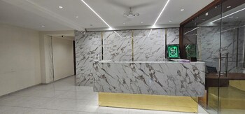 Hotel Glory,,3 star