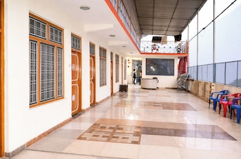 Hotel Utsav Palace Uttarkashi,,2 star