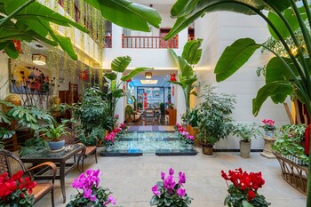 166 hotel ancient city mufu branch