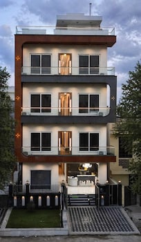 the glam by sandane homes