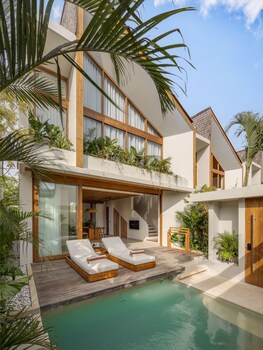 hood villa balangan