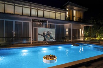 alaya stays parinita farm 4 bhk villa