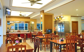 decare hotel patong formerly green harbo