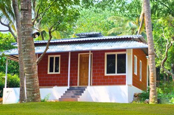 Heaven In Woods,,2 star