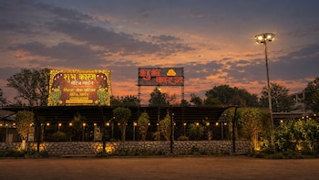 shubh kaaraj resort