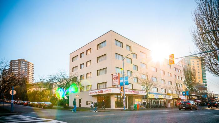 English Bay Hotel,North Vancouver>>British Columbia,3 star