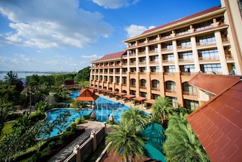 Landmark Mekong Riverside Hotel,Vientiane Prefecture>>Vientiane,5 star