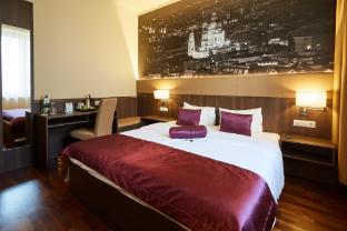 12 Revay Hotel,Revay Utca 12,4 star