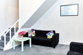 United Lodge Hotel & Apartments,England>>Barnet,3.5 star