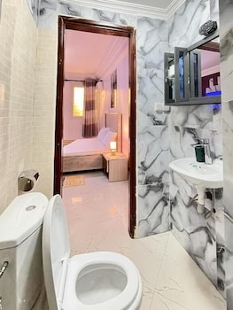 Touraco Suite Hotel,,3 star