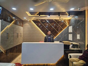 Arya Palace,,2 star