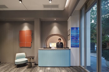 beijing mooncome hotel