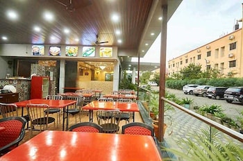 hotel sai vidisha palace shirdi