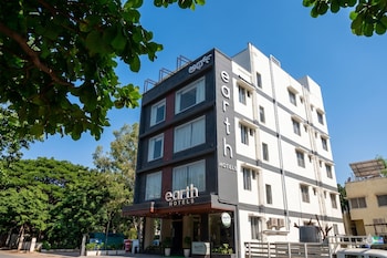 earth hotels hebbal