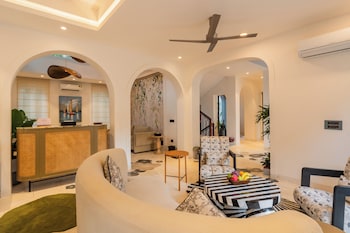 elivaas purple coral luxe 5 bhk villa