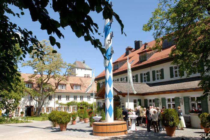 Brauereigasthof-Hotel Aying,Munich>>Aying,4.5 star