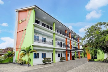 Hotel O Near Mall Boemi Kedaton Formerly,,3 star