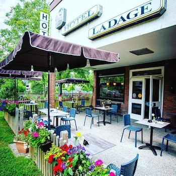 hotel ladage