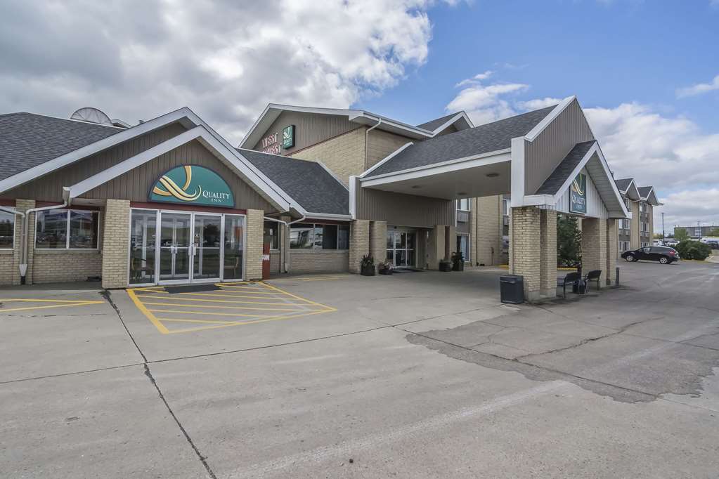 quality inn west edmonton
