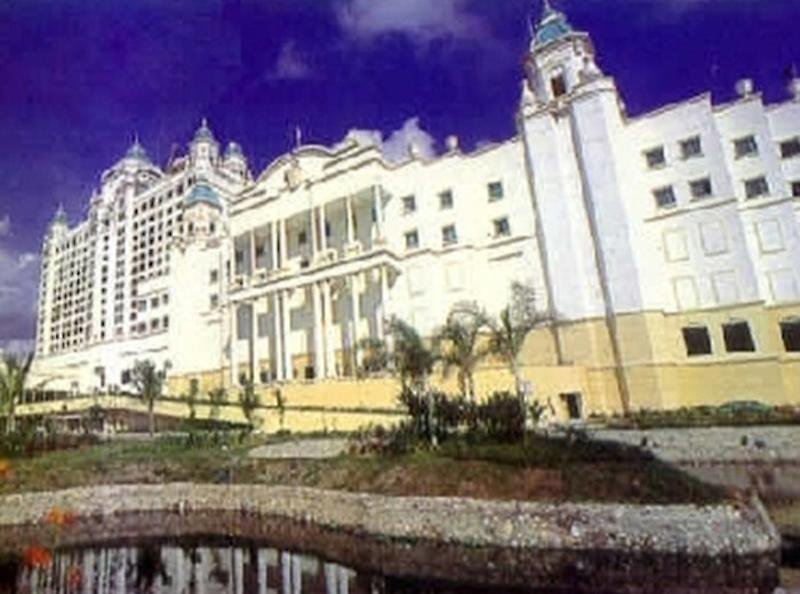 Waterfront Cebu City Hotel & Casino,Cebu>>Balamban,4 star