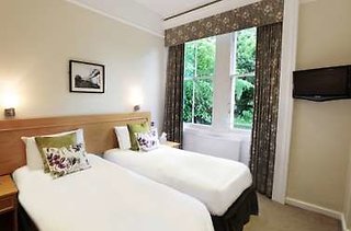 victoria square hotel