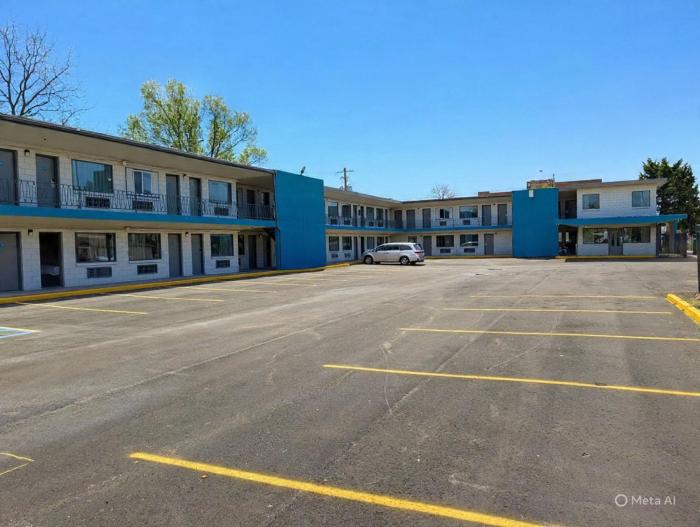 Blisspoint Inn Muncie,,2 star