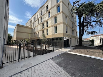 Ibis Styles Angouleme Centre,,3 star