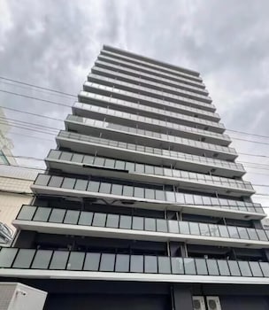 liveil hakata ekimae
