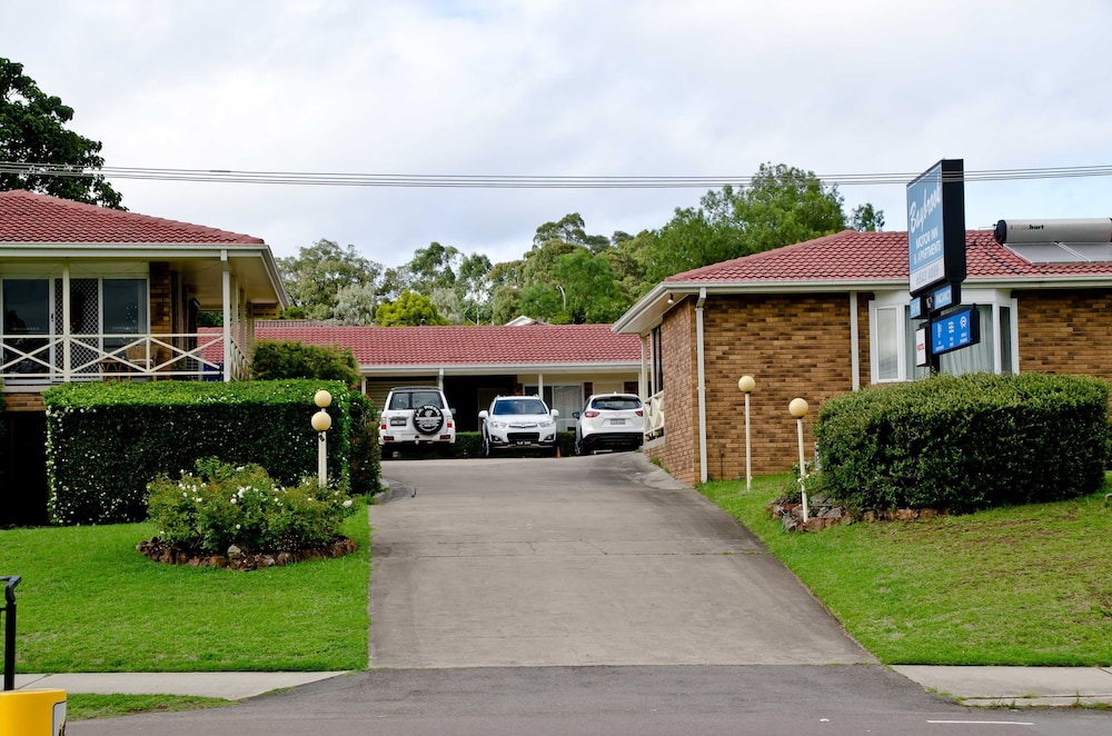 baybrook motor inn and apartments