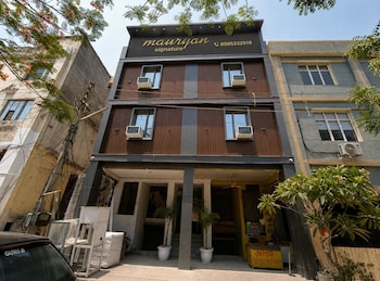 mauryan signature hotel nhpc metro