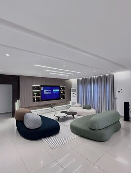 Orange Green Apartment,,5 star