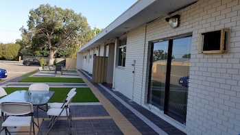 Perth City Motel,Maylands>>Bassendean,2.5 star