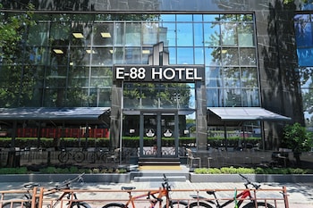 e 88 hotel
