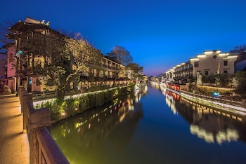 yeboqinhuai ssaw boutique hotel jinling calligraphy and painting academy
