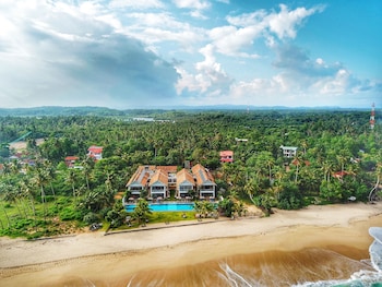 Sri Sharavi Beach Villas & Spa,Koggala>>Kamburugamuwa,5 star