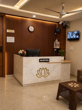 hotel lotus palace