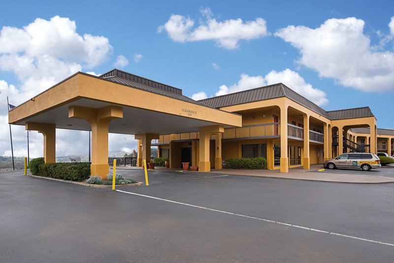 quality inn airport southeast