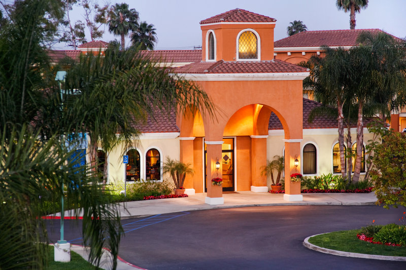 cortona inn and suites anaheim resort