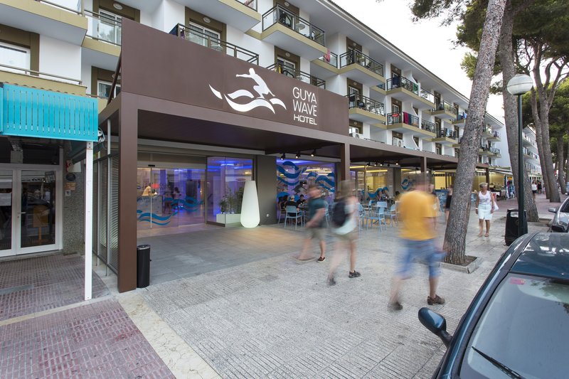 guya wave hotel