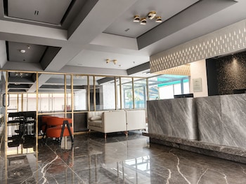 hotel aston residency