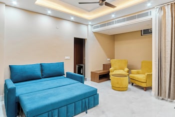 hotel saathviik99