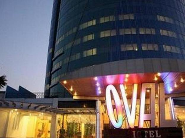 Hotel Oval Surabaya,Surabaya>>Malang,4 star