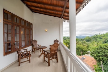 oasis city hotel kandy