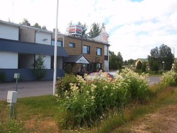 Hotel Takka-Valkea,Lapland>>Salla,2 star