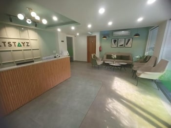 saltstayz premier sector 28 faridabad