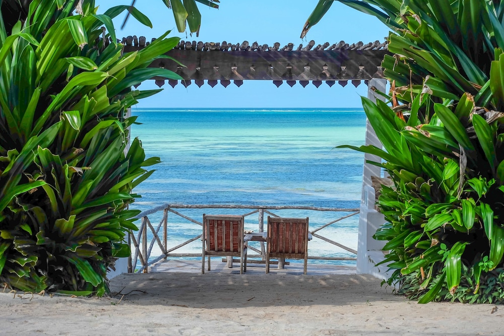 Seasons Lodge Zanzibar,Kaskazini B>>Dongwe,3.5 star